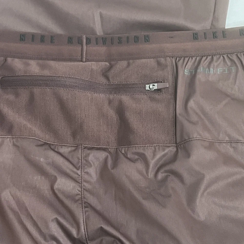 Nike Running‎ Division Phenom Pants Brown Men Size Large Storm Fit FB8542-227